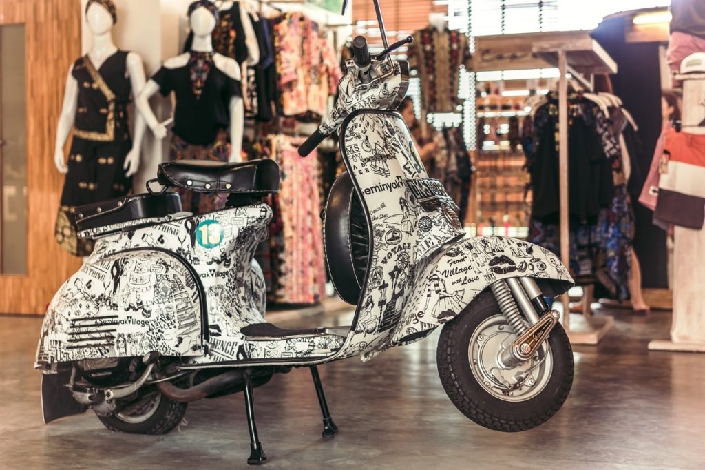 adesivi auto e moto